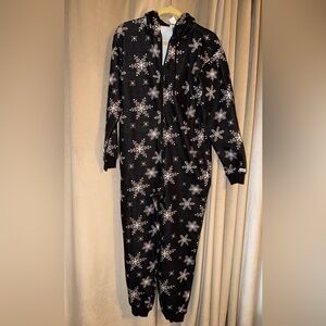 Fabletics Black Snowflake Onesie Pajamas, Size XS, New with Tags